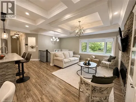 107 Rosslinn Road Cambridge ON N1S 3K3