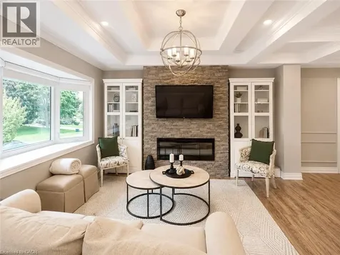 107 Rosslinn Road Cambridge ON N1S 3K3