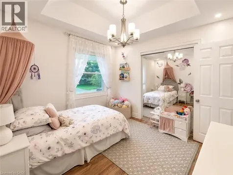 107 Rosslinn Road Cambridge ON N1S 3K3