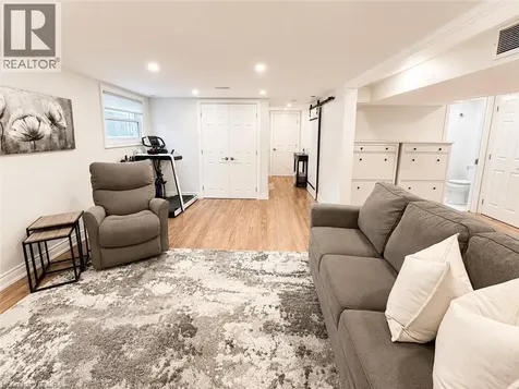 107 Rosslinn Road Cambridge ON N1S 3K3