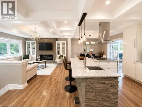 107 Rosslinn Road Cambridge ON N1S 3K3