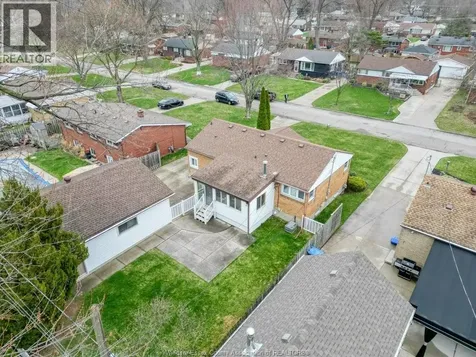 3603 Rockwell Boulevard Windsor ON N9E 2B1