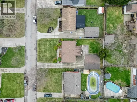 3603 Rockwell Boulevard Windsor ON N9E 2B1