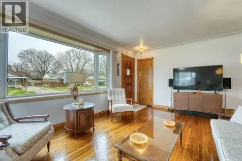 3603 Rockwell Boulevard Windsor ON N9E 2B1