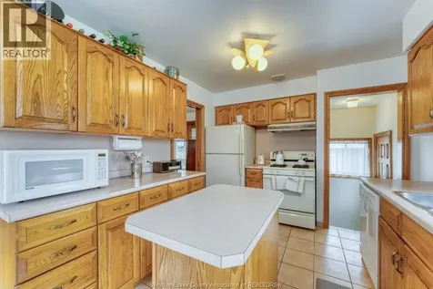 3603 Rockwell Boulevard Windsor ON N9E 2B1