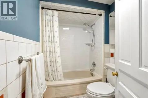 394 Cameron Avenue Windsor ON N9B 1Y7