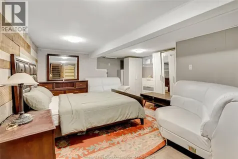 394 Cameron Avenue Windsor ON N9B 1Y7