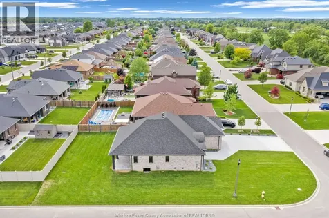 61 Hilton Court Amherstburg ON N9V 4B6