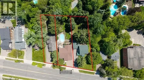 391 Erb Street Waterloo ON N2L 1W7