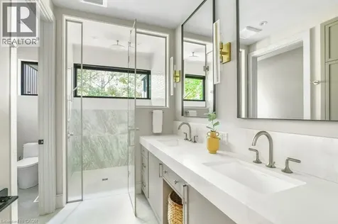 26 Golfview Place Kitchener ON N2M 2Y2
