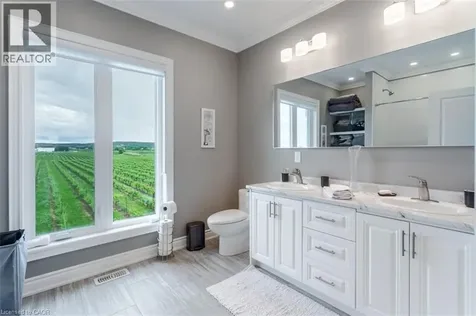 4939 Thirty Road North Beamsville ON L0R 1B3