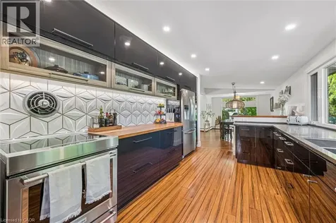 16 Parkwood Drive Cambridge ON N1S 3K7