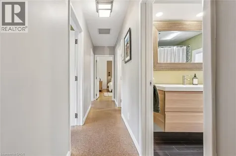 16 Parkwood Drive Cambridge ON N1S 3K7