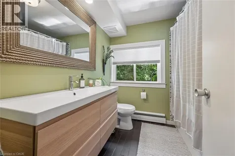 16 Parkwood Drive Cambridge ON N1S 3K7