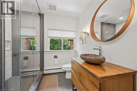 16 Parkwood Drive Cambridge ON N1S 3K7