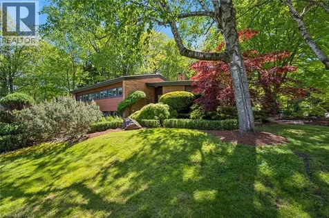 16 Parkwood Drive Cambridge ON N1S 3K7