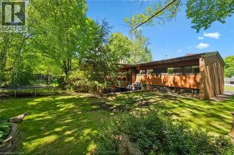 16 Parkwood Drive Cambridge ON N1S 3K7