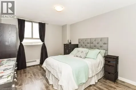 225 Harvard Place Waterloo ON N2J 4H4