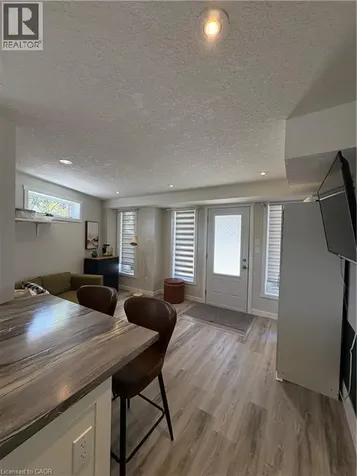 489 East Avenue Kitchener ON N2H 1Z7