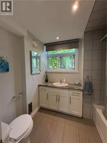 489 East Avenue Kitchener ON N2H 1Z7