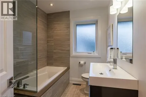 1171 Tisdale Street Oakville ON L6L 2S9