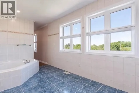 135 Schweitzer Crescent Wellesley ON N0B 2T0