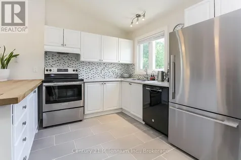 149 Fairway Crescent Collingwood ON L9Y 5B4