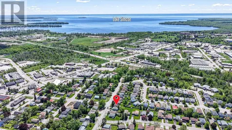 211 Westmount Drive South Orillia ON L3V 6E5