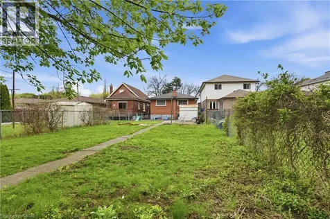 18 Ferrie Street West Hamilton ON L8L 1C5