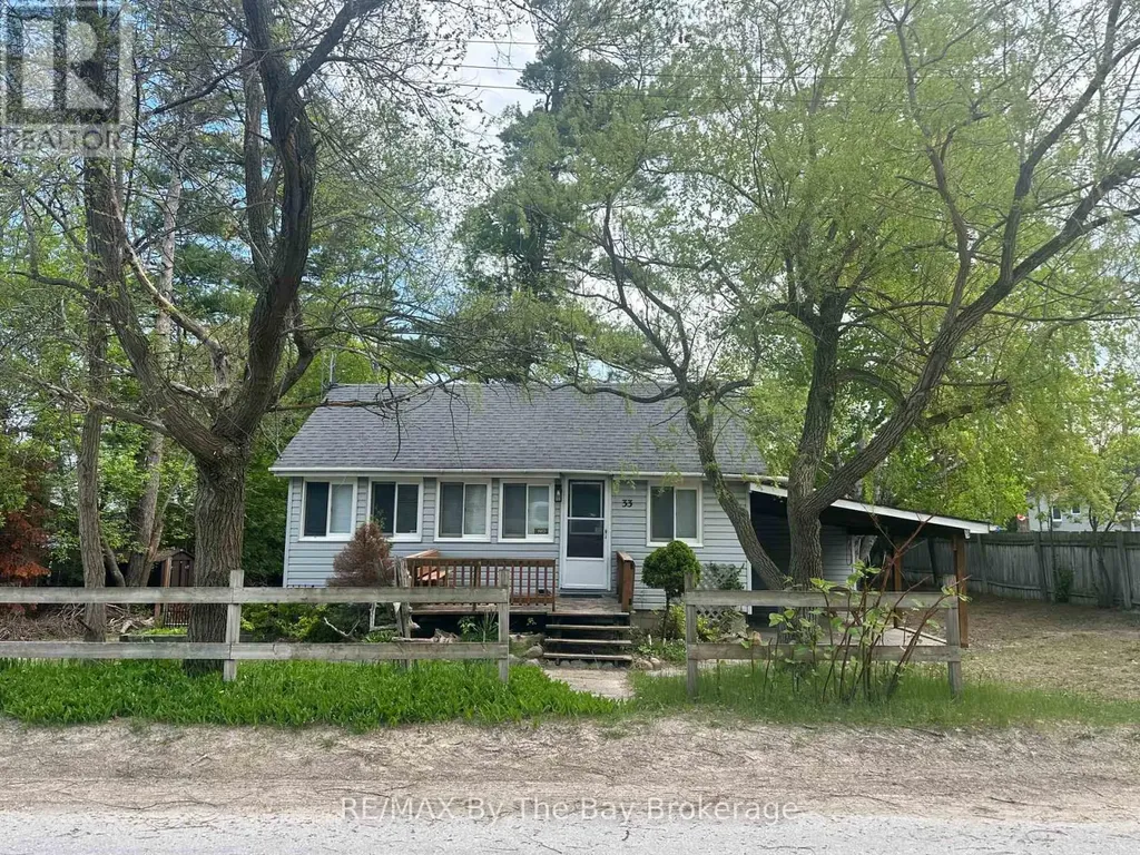 33 17th Street North Wasaga Beach ON L9Z 2J1