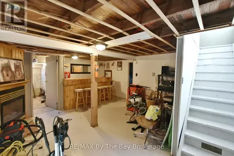 33 17th Street North Wasaga Beach ON L9Z 2J1