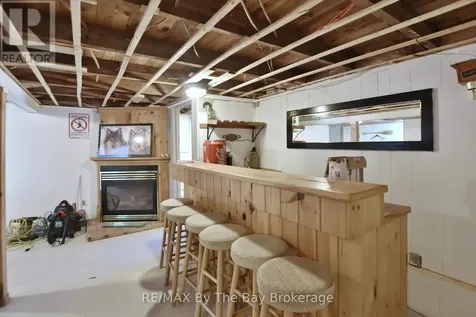 33 17th Street North Wasaga Beach ON L9Z 2J1
