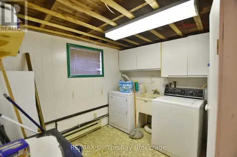 33 17th Street North Wasaga Beach ON L9Z 2J1