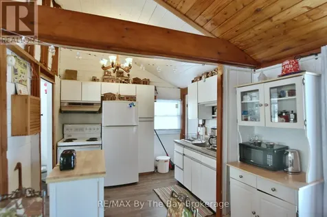33 17th Street North Wasaga Beach ON L9Z 2J1