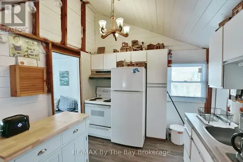 33 17th Street North Wasaga Beach ON L9Z 2J1