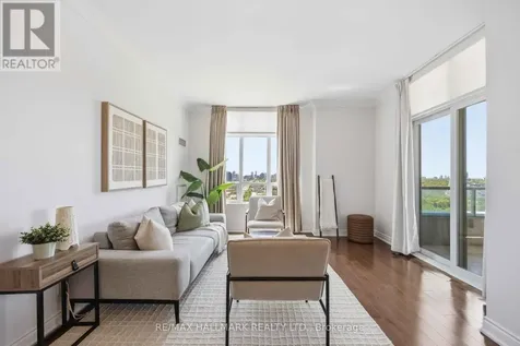 10 Bloorview Place Toronto (don Valley Village) ON M2J 0B1