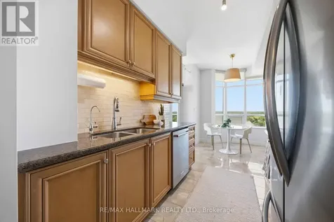10 Bloorview Place Toronto (don Valley Village) ON M2J 0B1