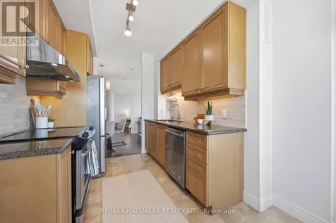 10 Bloorview Place Toronto (don Valley Village) ON M2J 0B1