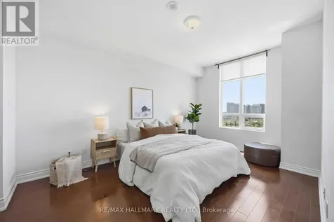 10 Bloorview Place Toronto (don Valley Village) ON M2J 0B1