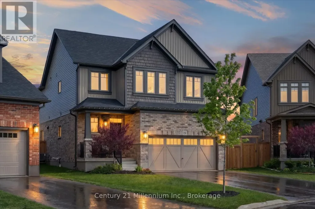 15 Maidens Crescent Collingwood ON L9Y 3B7