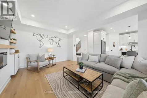 15 Maidens Crescent Collingwood ON L9Y 3B7