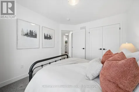 15 Maidens Crescent Collingwood ON L9Y 3B7