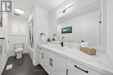 15 Maidens Crescent Collingwood ON L9Y 3B7