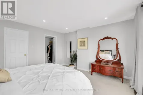 49B First Avenue Ottawa ON K1S 2G1