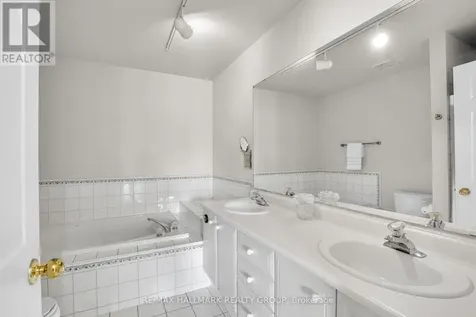 49B First Avenue Ottawa ON K1S 2G1