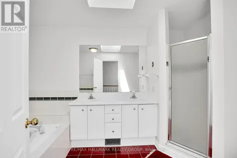 49B First Avenue Ottawa ON K1S 2G1
