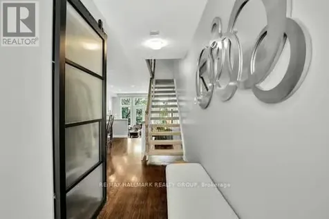49B First Avenue Ottawa ON K1S 2G1