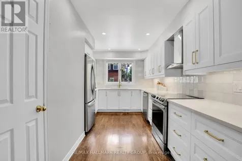 49B First Avenue Ottawa ON K1S 2G1
