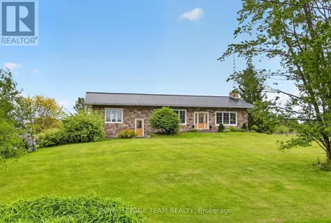 434 High Street Beckwith ON K7C 3P1