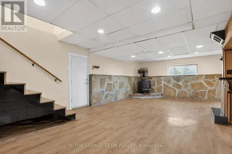 434 High Street Beckwith ON K7C 3P1